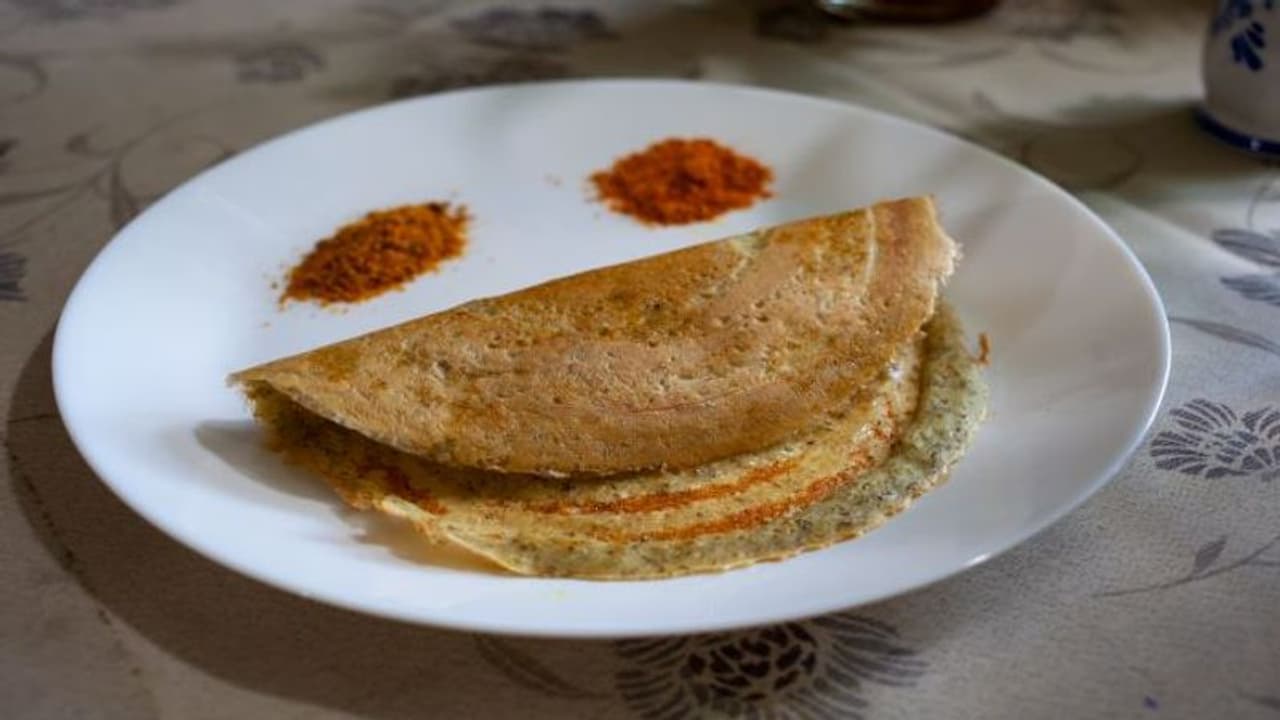 अमरीकी रेस्त्रां ने रखे भारतीय व्यंजनों के अनोखे नाम.. दाम ने उड़ाए यूजर्स के होश, देखिए मेन्यु कार्ड अमरीकी रेस्त्रां ने रखे भारतीय व्यंजनों के अनोखे नाम.. दाम ने उड़ाए यूजर्स के होश, देखिए मेन्यु कार्ड