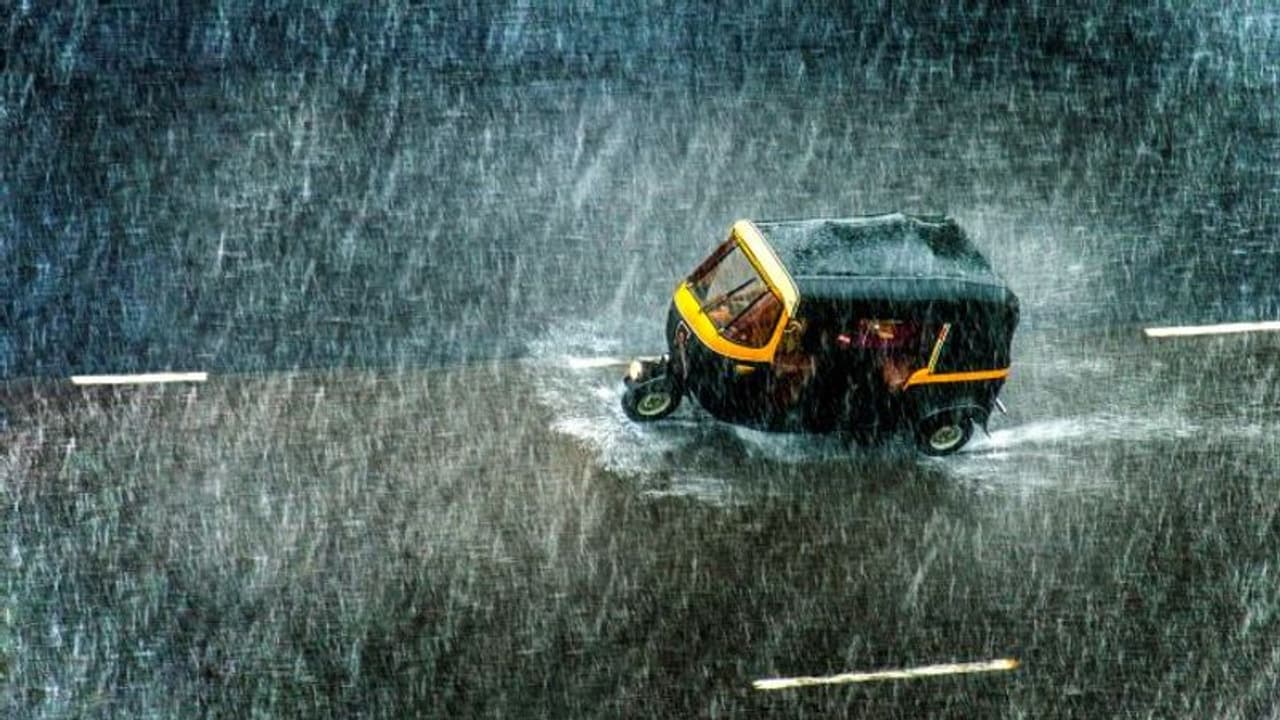 4 వారాలు ఆలస్యంగా తెలంగాణలోకి రుతుపవనాలు.. 4 వారాలు ఆలస్యంగా తెలంగాణలోకి రుతుపవనాలు..