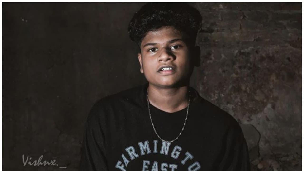 സ്കൂൾ ബസിനടിയിൽപ്പെട്ട് പതിനഞ്ചു വയസുകാരന് ദാരുണാന്ത്യം സ്കൂൾ ബസിനടിയിൽപ്പെട്ട് പതിനഞ്ചു വയസുകാരന് ദാരുണാന്ത്യം