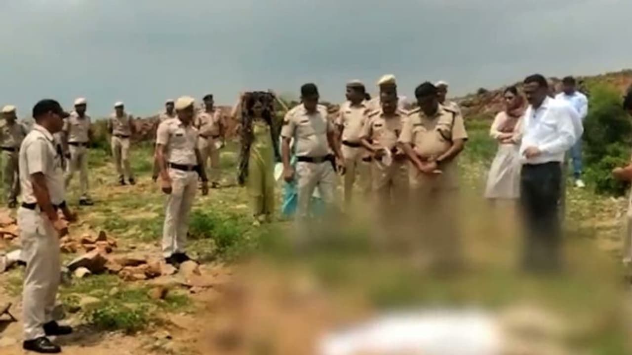 അനധികൃത ഖനനം തടയാനെത്തിയ പൊലീസ് ഉദ്യോഗസ്ഥനെ വണ്ടി കയറ്റി കൊന്നു, പ്രതി പിടിയിൽ അനധികൃത ഖനനം തടയാനെത്തിയ പൊലീസ് ഉദ്യോഗസ്ഥനെ വണ്ടി കയറ്റി കൊന്നു, പ്രതി പിടിയിൽ