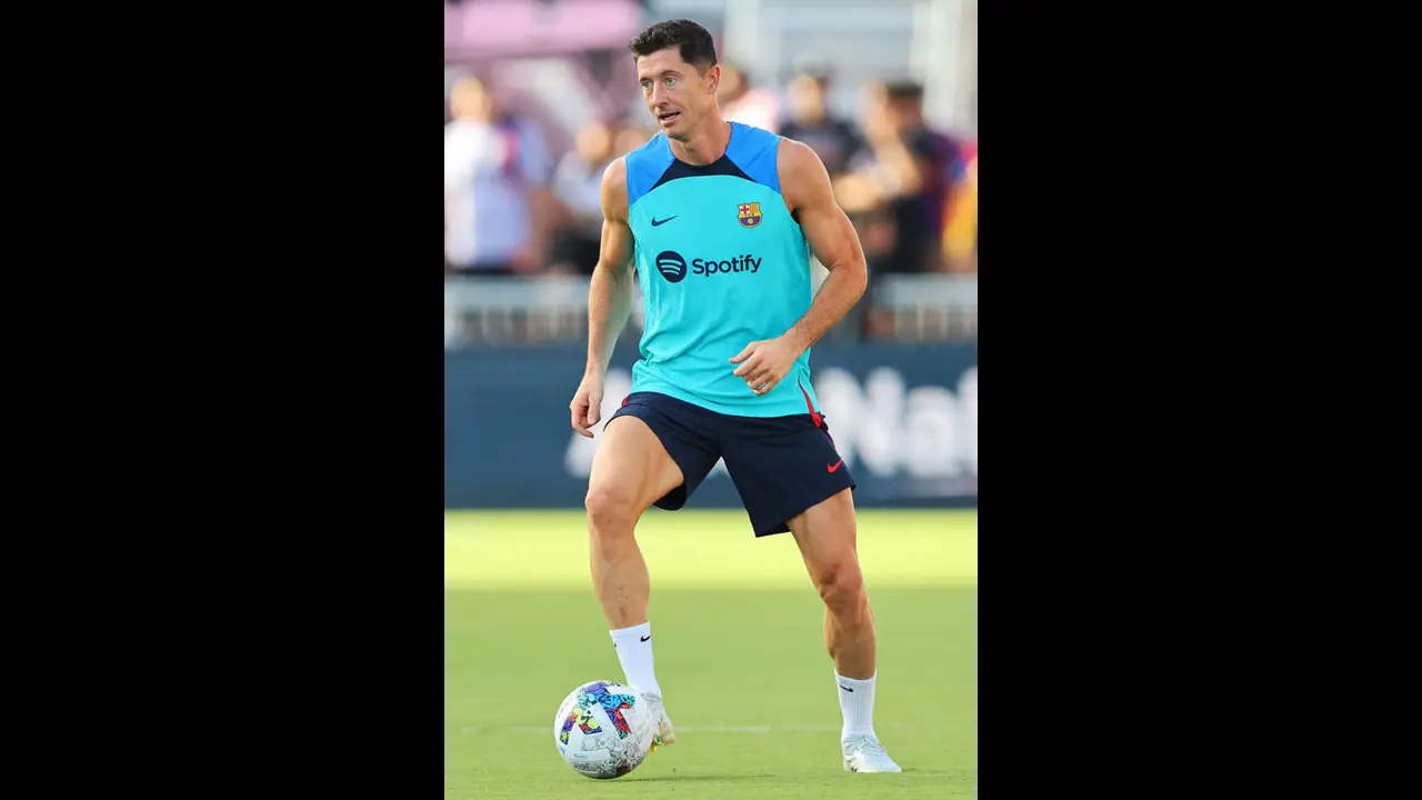 ലാ ലിഗയുടെ പിടി അയയുന്നു, ബാഴ്‌സലോണയ്ക്ക് ആശ്വാസം; ലെവന്‍ഡോസ്‌കി ഉള്‍പ്പെടെ നാല് താരങ്ങളെ രജിസ്റ്റര്‍ ചെയ്തു