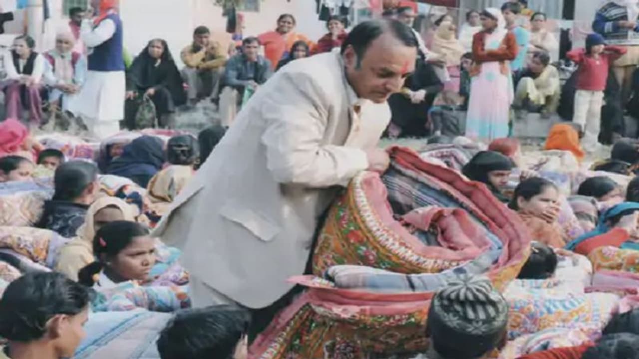 जानिए कौन हैं अरविंद गोयल, अपना घर छोड़कर 600 करोड़ की संपत्ति को किया दान जानिए कौन हैं अरविंद गोयल, अपना घर छोड़कर 600 करोड़ की संपत्ति को किया दान