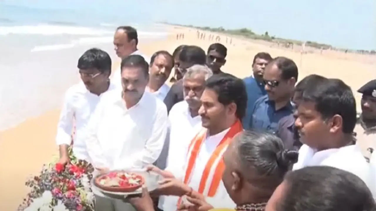 రామాయపట్నం పోర్టుతో ఎంతో ప్రయోజనం.. గత ప్రభుత్వం చేసింది మోసమే: సీఎం జగన్