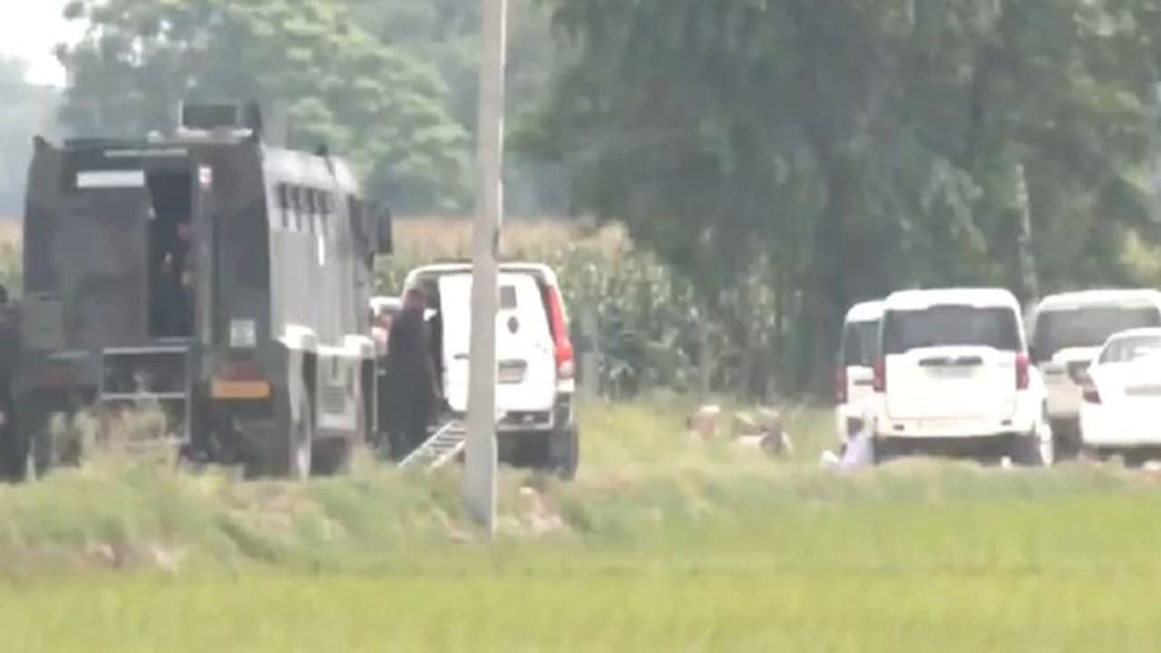 पंजाब पुलिस का एनकाउंटर खत्म: मूसेवाला की हत्या करने वाले 2 गैंगस्टरों को अटारी बॉर्डर के पास किया ढेर पंजाब पुलिस का एनकाउंटर खत्म: मूसेवाला की हत्या करने वाले 2 गैंगस्टरों को अटारी बॉर्डर के पास किया ढेर