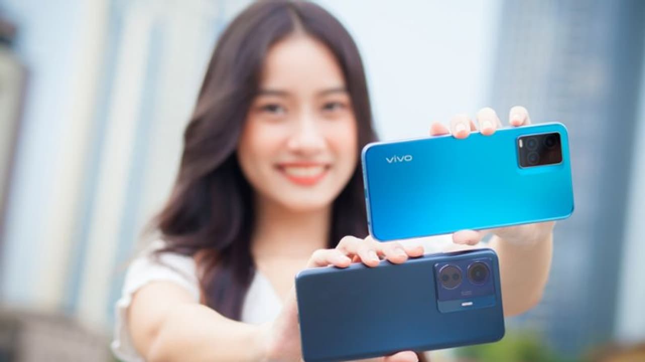 50MP कैमरा और 5000mAh बैटरी के साथ भारत में लॉन्च हुआ Vivo T1X, जाने फीचर्स और कीमत 50MP कैमरा और 5000mAh बैटरी के साथ भारत में लॉन्च हुआ Vivo T1X, जाने फीचर्स और कीमत