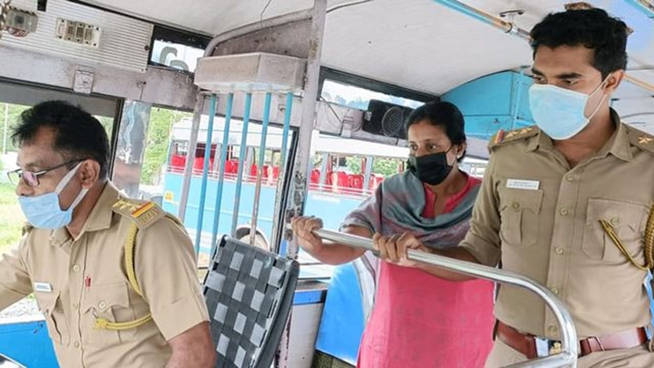 കയറും മുമ്പേ മുന്നോട്ടെടുത്തു; ബസിൽനിന്ന് വീണ വിദ്യാര്‍ഥിക്ക് ​ഗുരുതര പരിക്ക് 