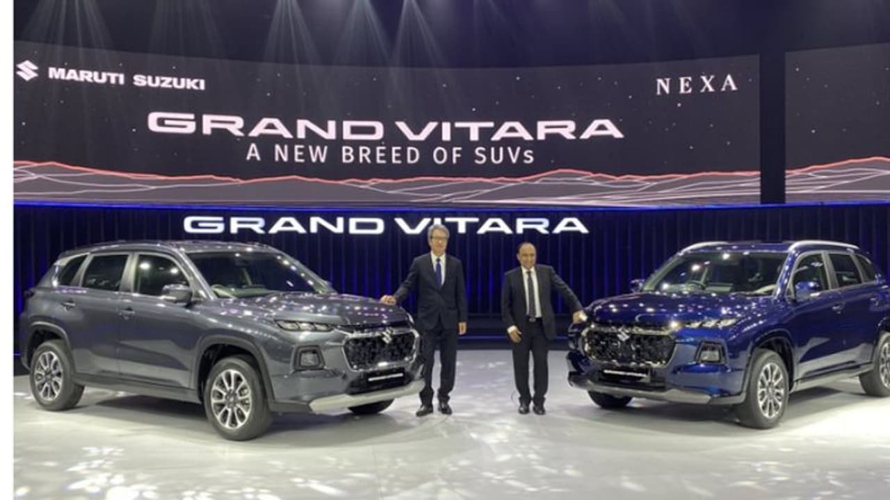 Maruti Grand Vitara: खत्म हुआ इंतजार! मारुति की मिड साइज SUV ग्रैंड विटारा हुई पेश, बुकिंग शुरू Maruti Grand Vitara: खत्म हुआ इंतजार! मारुति की मिड साइज SUV ग्रैंड विटारा हुई पेश, बुकिंग शुरू