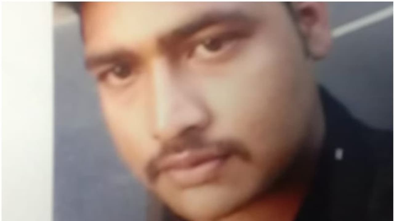 വീട്ടില് ഉറങ്ങിക്കിടന്ന അഞ്ചര വയസുകാരിയെ തട്ടിക്കൊണ്ടുപോയി പീഡിപ്പിച്ചു; പ്രതിക്ക് 46 വര്ഷം കഠിനതടവ് വീട്ടില് ഉറങ്ങിക്കിടന്ന അഞ്ചര വയസുകാരിയെ തട്ടിക്കൊണ്ടുപോയി പീഡിപ്പിച്ചു; പ്രതിക്ക് 46 വര്ഷം കഠിനതടവ്