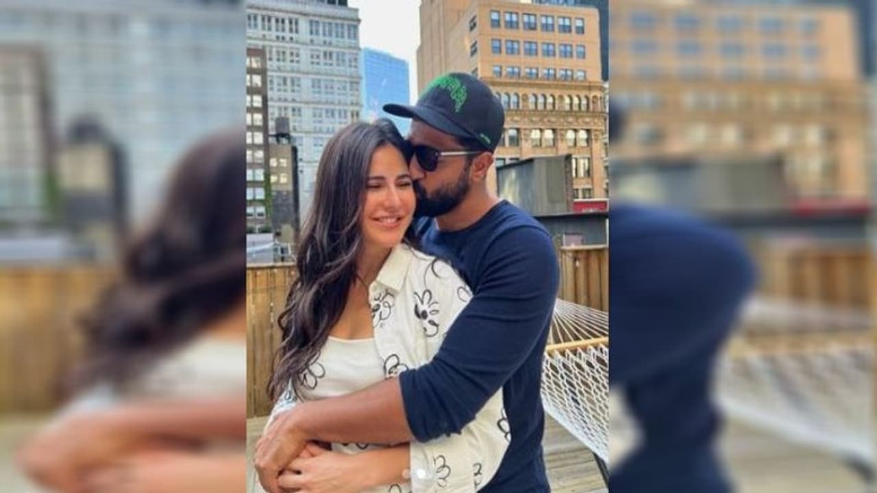 স্ত্রী হিসেবে কেমন ক্যাটরিনা ? দেখুন কি উত্তর দিলেন স্বামী ভিকি কৌশল স্ত্রী হিসেবে কেমন ক্যাটরিনা ? দেখুন কি উত্তর দিলেন স্বামী ভিকি কৌশল