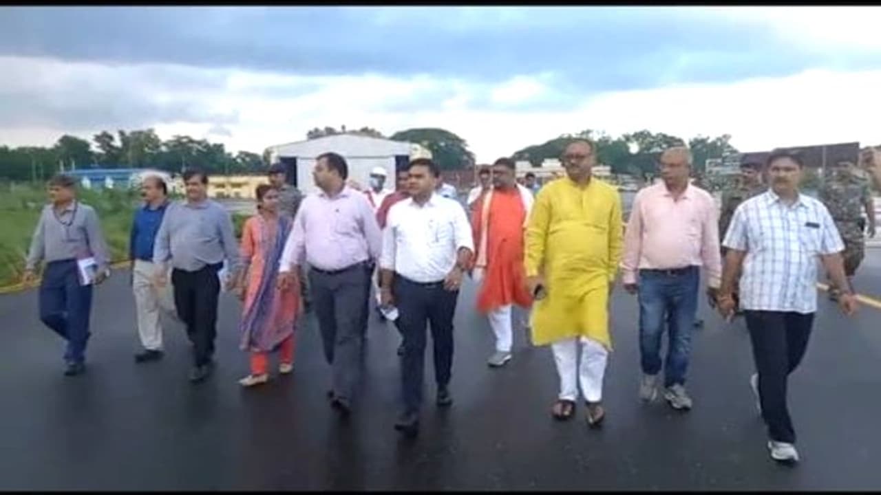 देवघर में पीएम की घोषणा पर अमल शुरू...अब बोकारो से भी जल्द उड़ेंगी फ्लाइट, एक्टिव मोड में जिला प्रशासन देवघर में पीएम की घोषणा पर अमल शुरू...अब बोकारो से भी जल्द उड़ेंगी फ्लाइट, एक्टिव मोड में जिला प्रशासन
