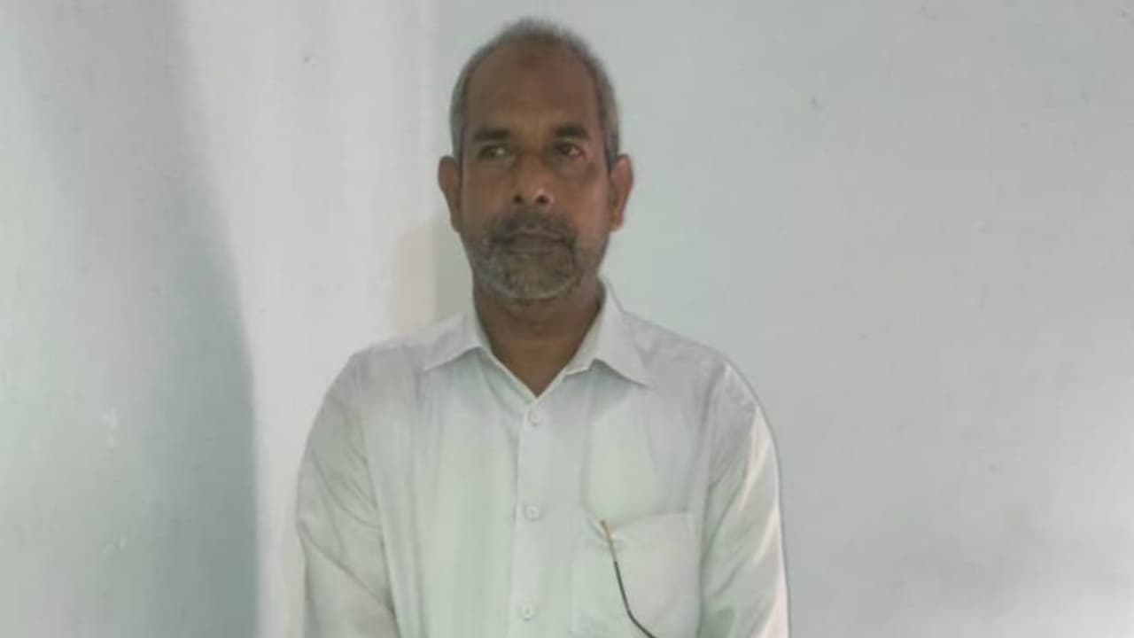 എട്ടുവയസ്സുകാരിയെ പീഡിപ്പിച്ച മദ്രസാ അധ്യാപകന് ഏഴ് വർഷം തടവും പിഴയും എട്ടുവയസ്സുകാരിയെ പീഡിപ്പിച്ച മദ്രസാ അധ്യാപകന് ഏഴ് വർഷം തടവും പിഴയും