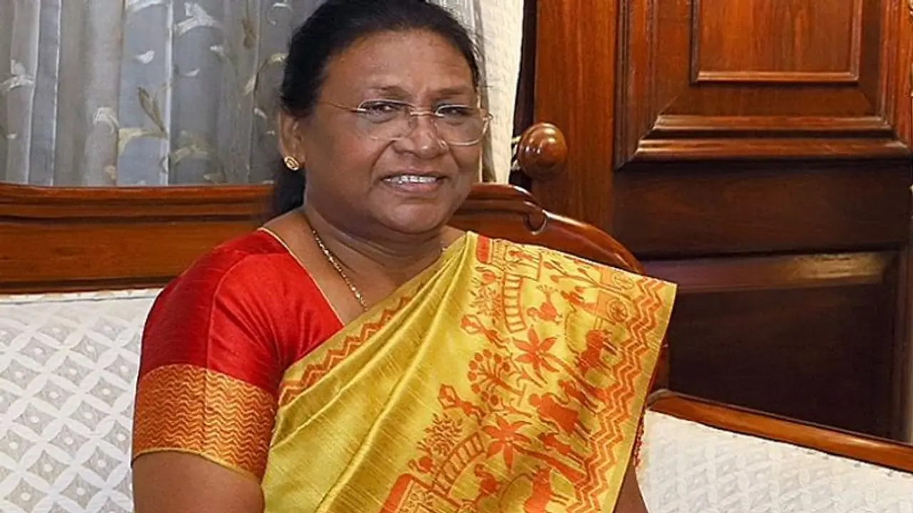 രാഷ്ട്രപതി തെരഞ്ഞെടുപ്പ്: കേരളത്തിലടക്കം വോട്ട് ചോർച്ച; സംസ്ഥാനത്തെ ഒരു വോട്ട് ദ്രൗപദി മുർമ്മുവിന് രാഷ്ട്രപതി തെരഞ്ഞെടുപ്പ്: കേരളത്തിലടക്കം വോട്ട് ചോർച്ച; സംസ്ഥാനത്തെ ഒരു വോട്ട് ദ്രൗപദി മുർമ്മുവിന്