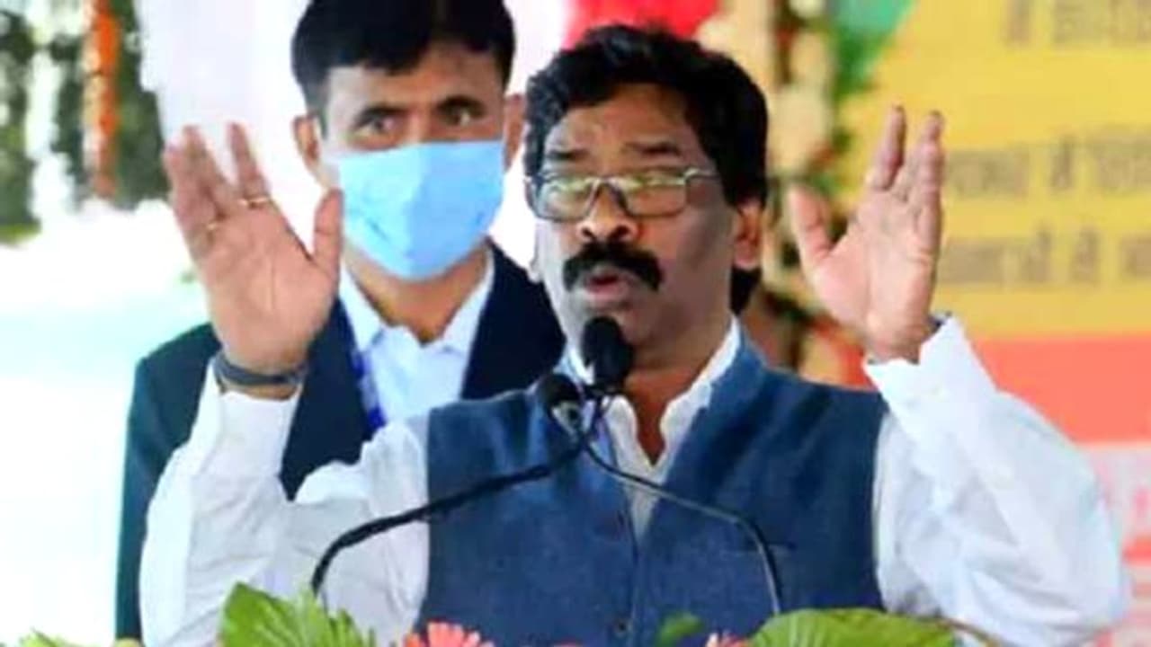 दुमका में संथालवासियों को सीएम हेमंत सोरेन की सौगात... 401 करोड़ की 52 योजनाओं का किया शिलान्यास दुमका में संथालवासियों को सीएम हेमंत सोरेन की सौगात... 401 करोड़ की 52 योजनाओं का किया शिलान्यास