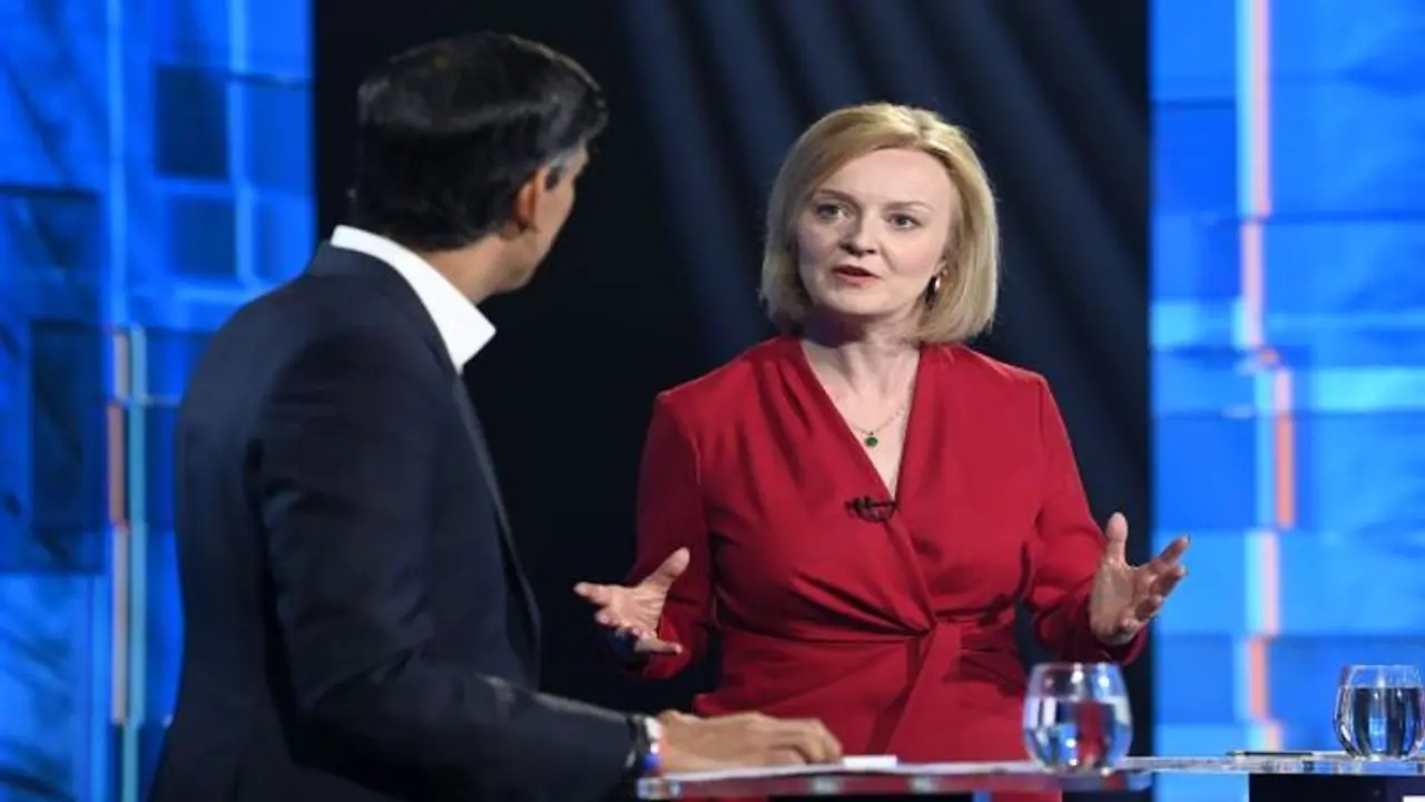 Liz Truss resigns amid massive economic crisis, becomes shortest serving PM in UK history Liz Truss resigns amid massive economic crisis, becomes shortest serving PM in UK history