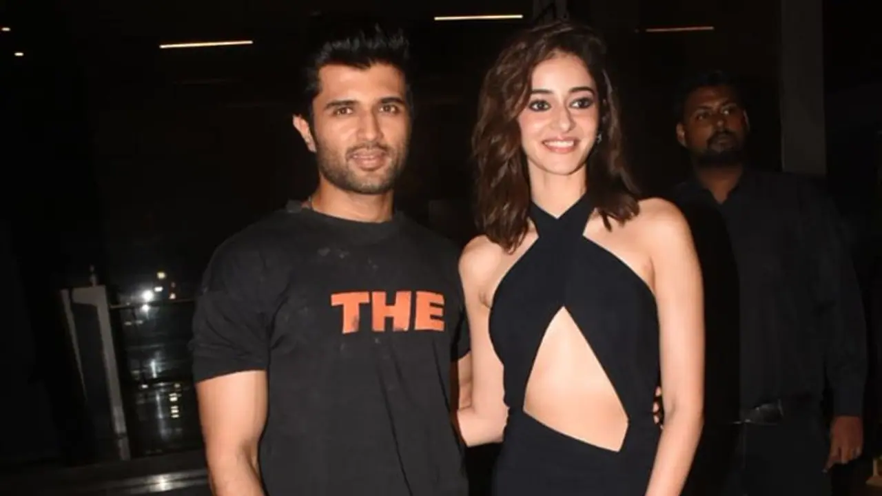 সারার পর এবার অনন্যাও কি বিজয় দেবেরাকোন্ডার প্রেমে পড়লেন? সারার পর এবার অনন্যাও কি বিজয় দেবেরাকোন্ডার প্রেমে পড়লেন?