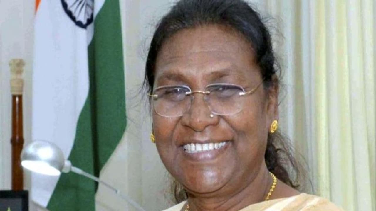 ಟಿಎಂಸಿ ಶಾಸಕ, ಸಂಸದರಿಂದಲೂ ದ್ರೌಪದಿ ಮುರ್ಮುಗೆ ಮತದಾನ..?