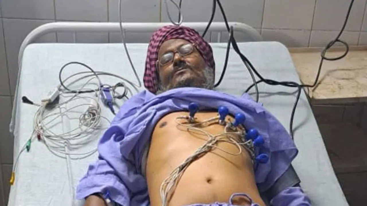 अलवर में गुरुद्वारे से लौट रहे सिख के आंख में डाली मिर्ची, खुद को पुजारी बताया तो आरोपियों ने दी ऐसी सजा अलवर में गुरुद्वारे से लौट रहे सिख के आंख में डाली मिर्ची, खुद को पुजारी बताया तो आरोपियों ने दी ऐसी सजा