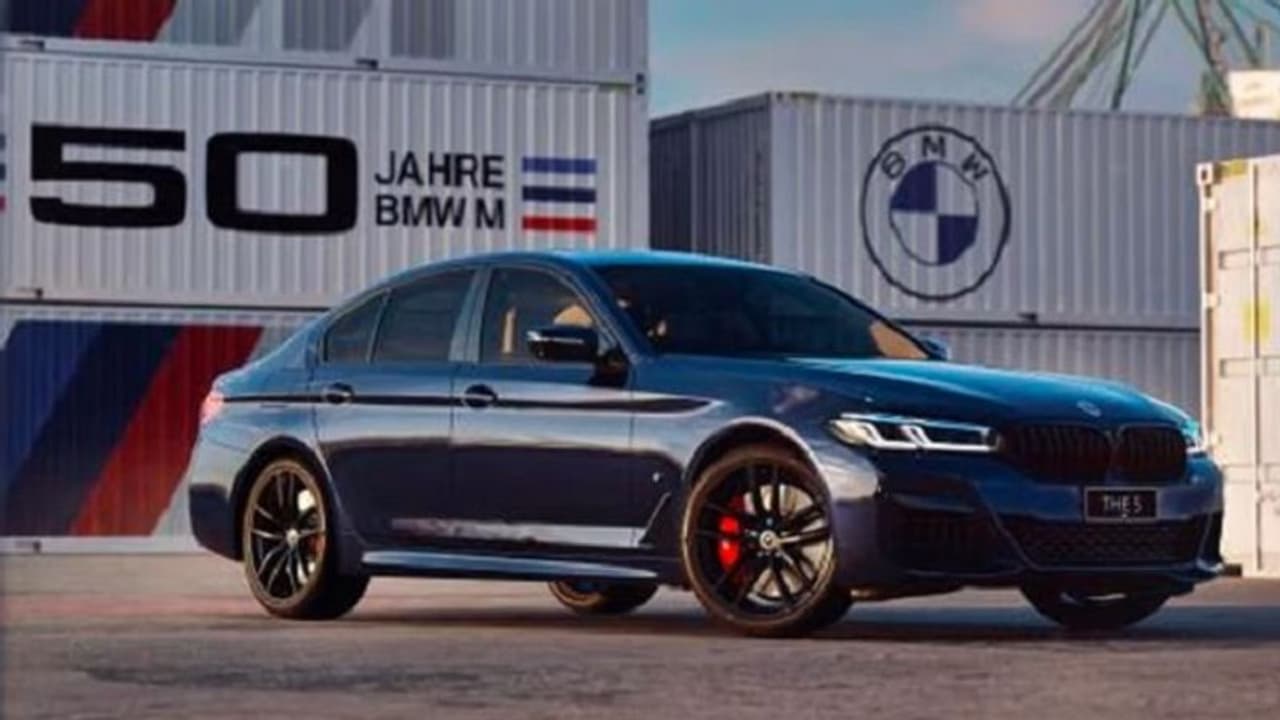 బిఎండబల్యూ 5 సిరీస్ : ఇండియాలోకి స్పెషల్ ఎడిషన్ కారు.. కేవలం 10 యూనిట్లను మాత్రమే.. బిఎండబల్యూ 5 సిరీస్ : ఇండియాలోకి స్పెషల్ ఎడిషన్ కారు.. కేవలం 10 యూనిట్లను మాత్రమే..