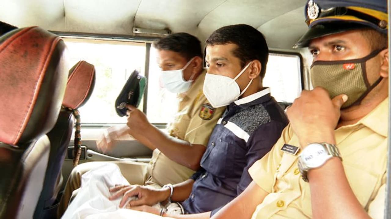 മാനസികാരോഗ്യ കേന്ദ്രത്തിൽ ചികിത്സയിലായിരുന്ന പൾസർ സുനിയെ ജയിലിലേക്ക് മാറ്റി