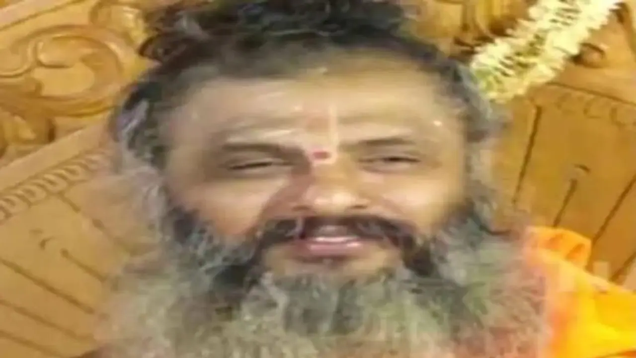 ಮಂಗಳೂರಿನ 'ಧರ್ಮ ಚಾವಡಿ'ಯ ಶ್ರೀ ಕೃಷ್ಣ ದೇವಿ ಪ್ರಸಾದ ಸ್ವಾಮೀಜಿ ಆತ್ಮಹತ್ಯೆ ಮಂಗಳೂರಿನ 'ಧರ್ಮ ಚಾವಡಿ'ಯ ಶ್ರೀ ಕೃಷ್ಣ ದೇವಿ ಪ್ರಸಾದ ಸ್ವಾಮೀಜಿ ಆತ್ಮಹತ್ಯೆ