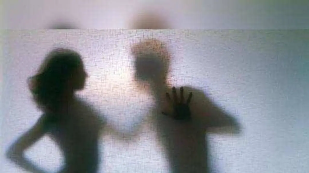 पत्नी को धोखा देकर किसी और के साथ हुआ हमबिस्तर, फिर कारोबारी के साथ हुआ खतरनाक गेम