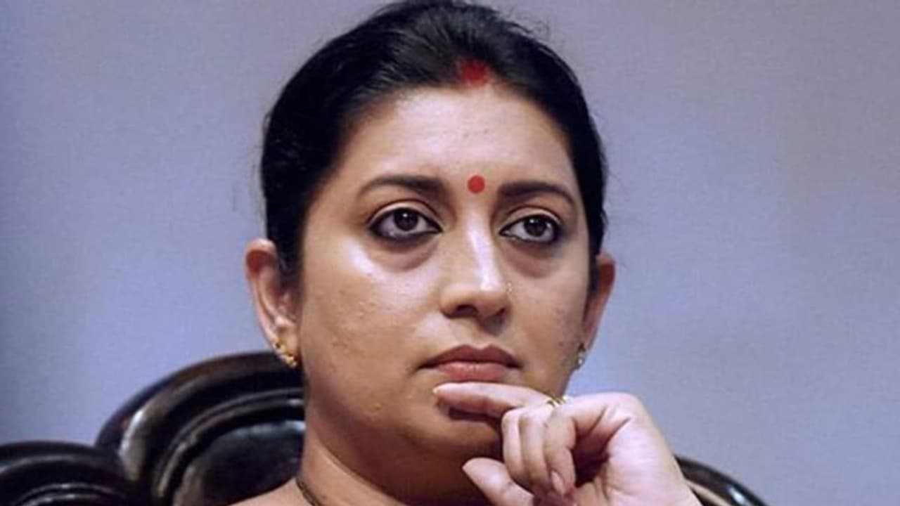 गोवा में रेस्त्रां चला रहीं स्मृति ईरानी की बेटी, अब इस गैरकानूनी काम के चलते फंसी मुसीबत में गोवा में रेस्त्रां चला रहीं स्मृति ईरानी की बेटी, अब इस गैरकानूनी काम के चलते फंसी मुसीबत में