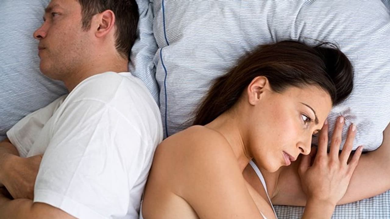 பெண்களிடம் ஆண்கள் எப்படியெல்லாம் கொடுமைபடுறாங்க பாருங்க..!!