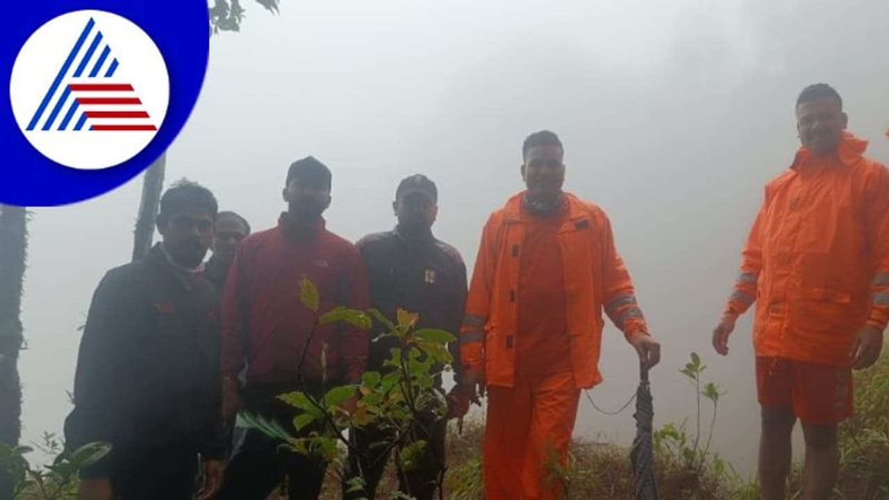 ರಾಮಕೊಲ್ಲಿಗೆ ಭೂವಿಜ್ಞಾನ ಇಲಾಖೆ, ಎನ್ಡಿಆರ್ಎಫ್ ತಂಡ ಭೇಟಿ, ಪರಿಶೀಲನೆ ರಾಮಕೊಲ್ಲಿಗೆ ಭೂವಿಜ್ಞಾನ ಇಲಾಖೆ, ಎನ್ಡಿಆರ್ಎಫ್ ತಂಡ ಭೇಟಿ, ಪರಿಶೀಲನೆ