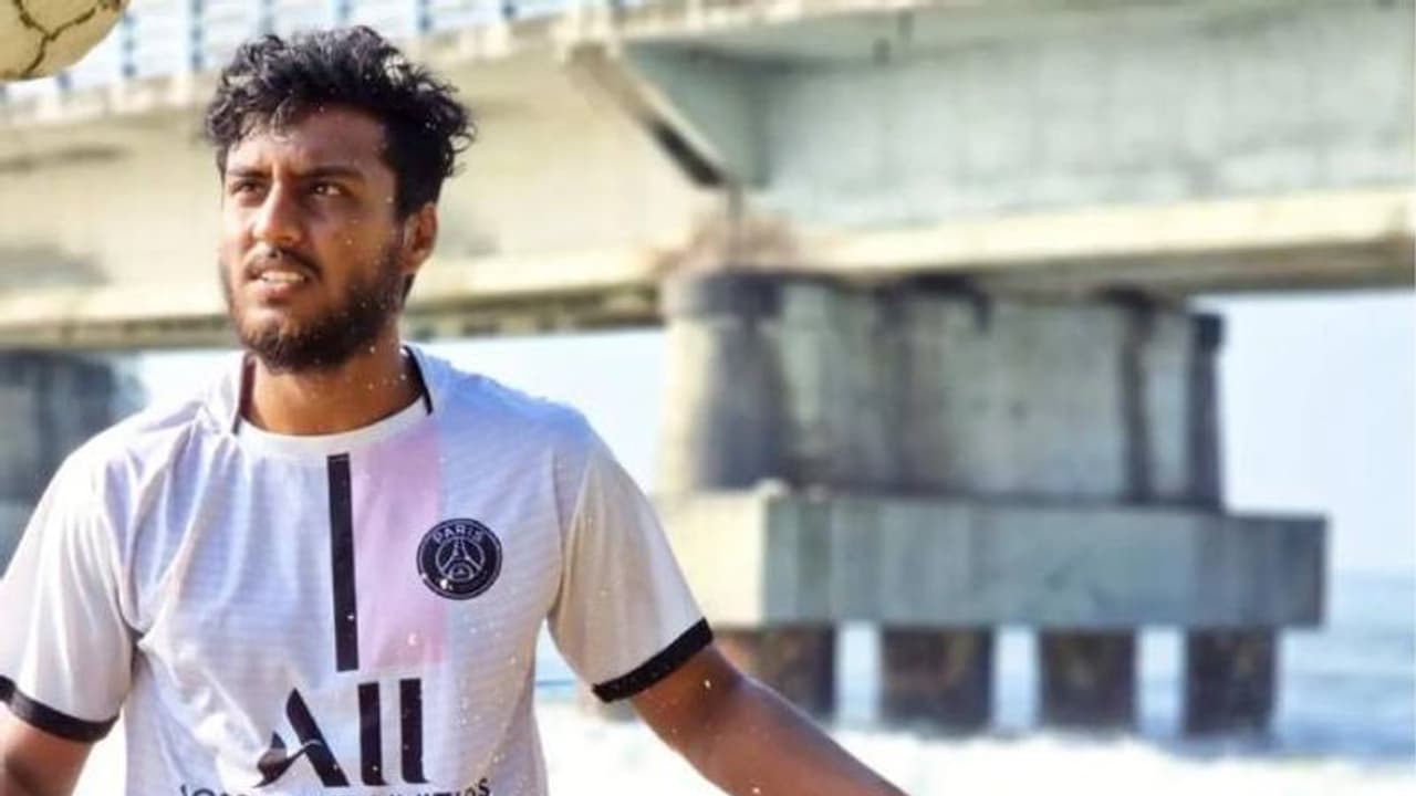 കടലിൽ വല വീശുന്നതിനിടെ ഒഴുക്കിൽപ്പെട്ട യുവാവ് മരിച്ചു കടലിൽ വല വീശുന്നതിനിടെ ഒഴുക്കിൽപ്പെട്ട യുവാവ് മരിച്ചു