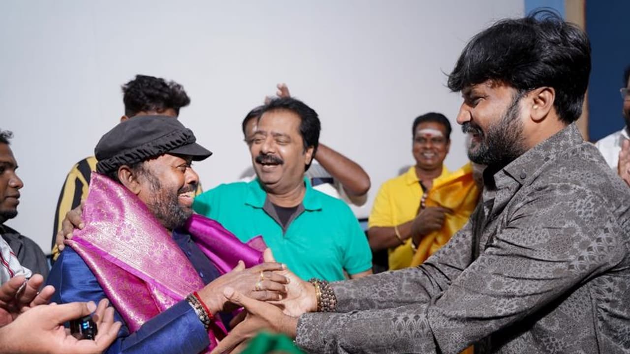 உண்மை கதை மையமாக வைத்து எடுக்கப்படும் 'திகில்' படத்தில் நாயகனாக நடிக்கும் பாண்டியராஜன்! உண்மை கதை மையமாக வைத்து எடுக்கப்படும் 'திகில்' படத்தில் நாயகனாக நடிக்கும் பாண்டியராஜன்!