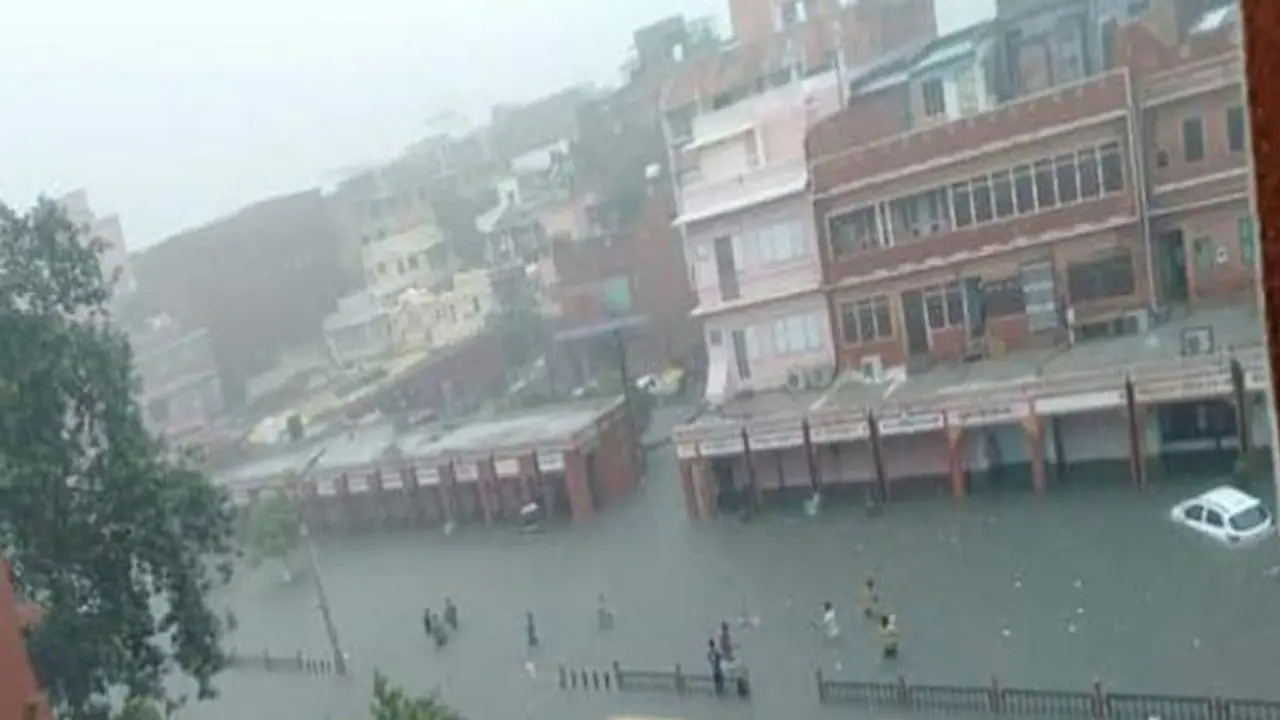 मानसून का नया तंत्र एक्टिव: राजस्थान के इन जिलों में भारी बारिश का अलर्ट, 27 जुलाई से पूरे राज्य में बरसात मानसून का नया तंत्र एक्टिव: राजस्थान के इन जिलों में भारी बारिश का अलर्ट, 27 जुलाई से पूरे राज्य में बरसात