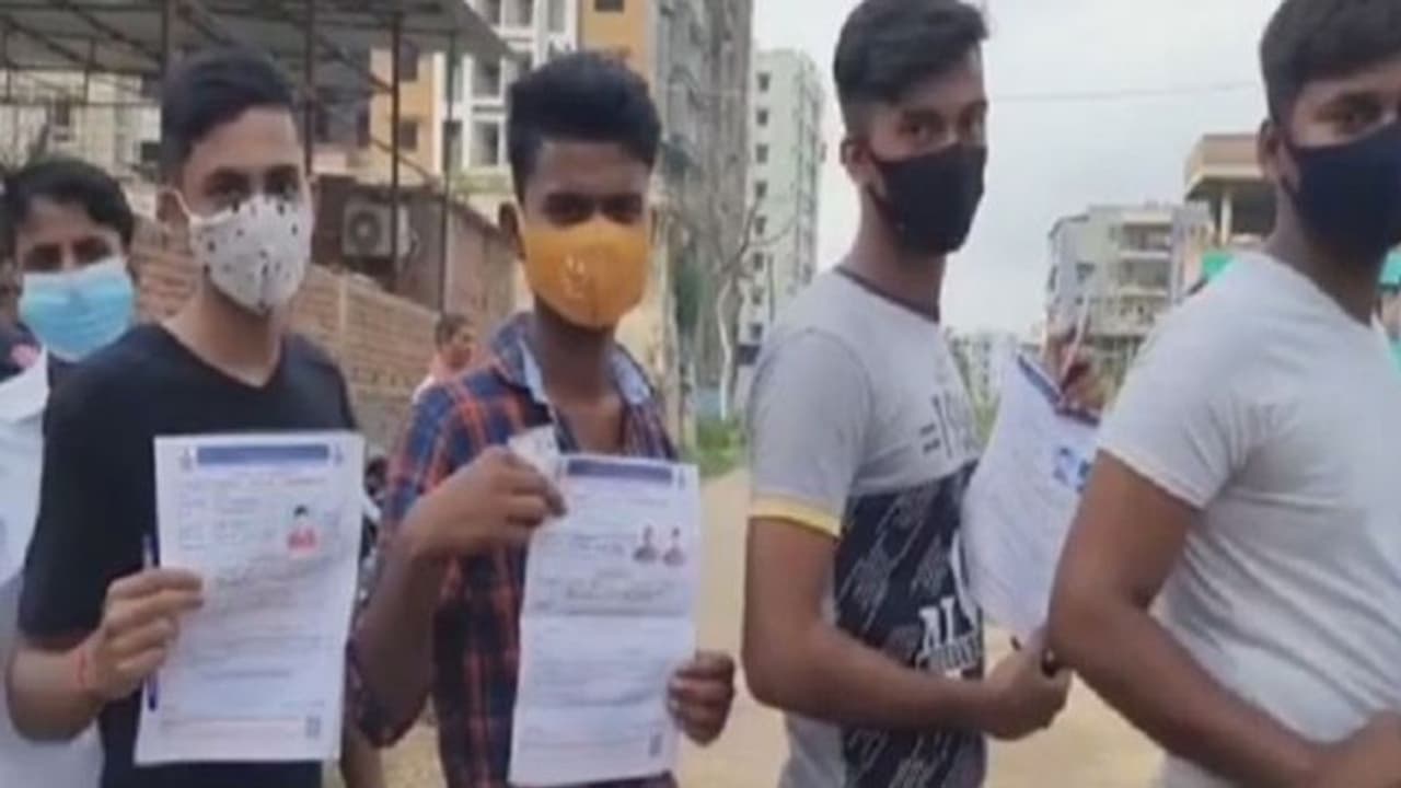 बिहार के 5 जिलों में शुरू हुई अग्निवीरों की भर्ती, जानें कौन कौन से डॉक्यूमेंट जरूरी, इस तरह पूछे जाएंगे सवाल 