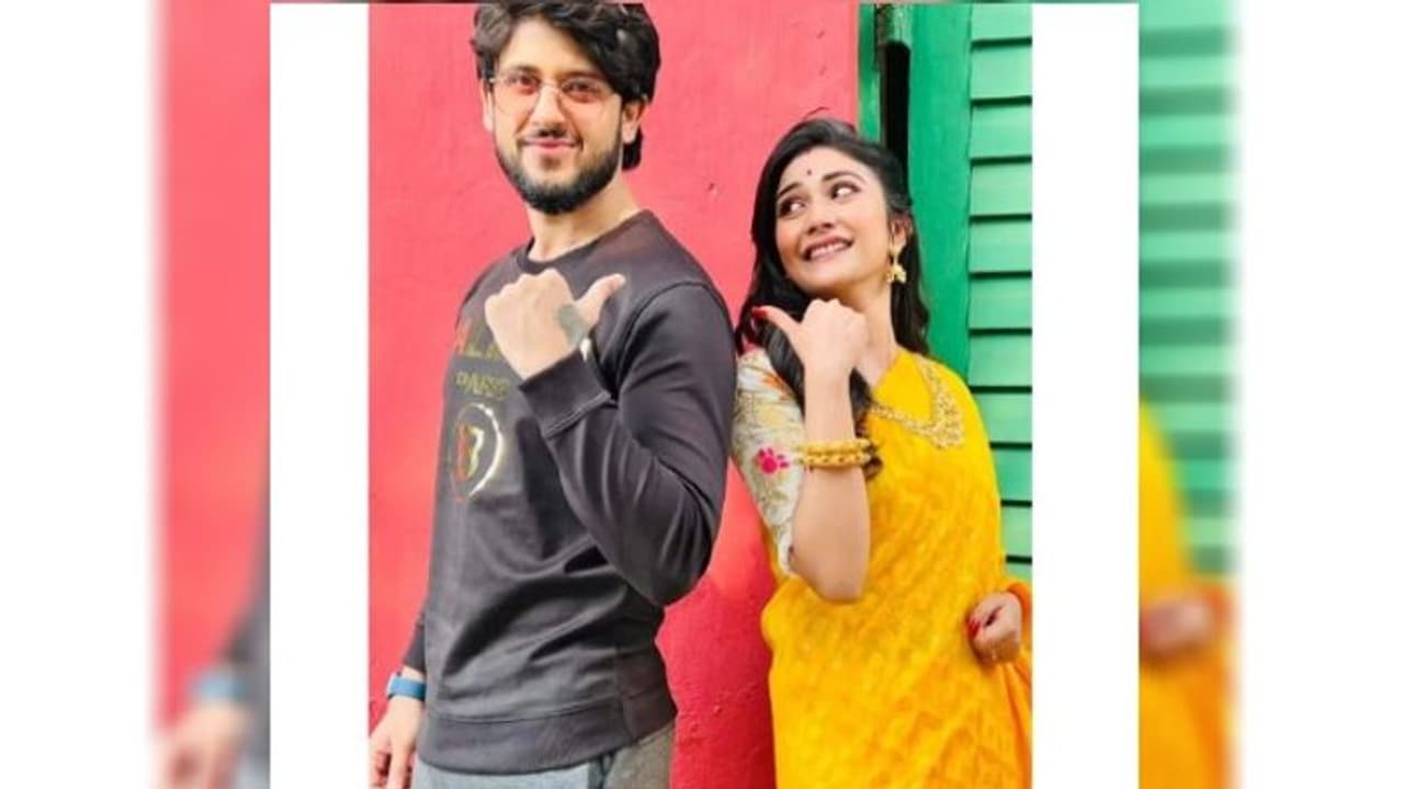 সোশ্যাল মিডিয়ায় কৌশাম্বীকে ব্যক্তিগত আক্রমন, মুখ খুললেন আদৃত সোশ্যাল মিডিয়ায় কৌশাম্বীকে ব্যক্তিগত আক্রমন, মুখ খুললেন আদৃত