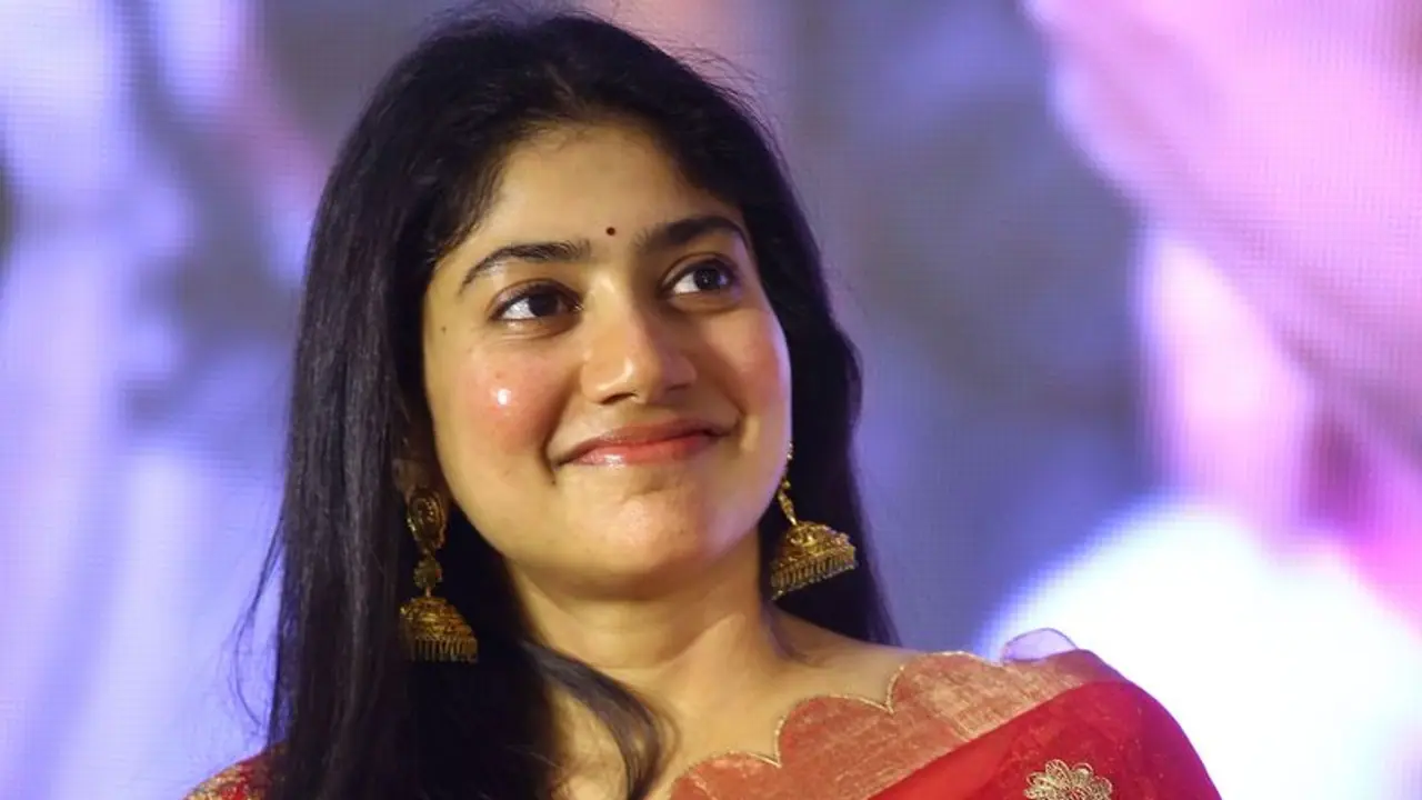 Sai Pallavi: ఈ జీవితానికి ఆ మూడు చాలంటున్న సాయి పల్లవి! Sai Pallavi: ఈ జీవితానికి ఆ మూడు చాలంటున్న సాయి పల్లవి!