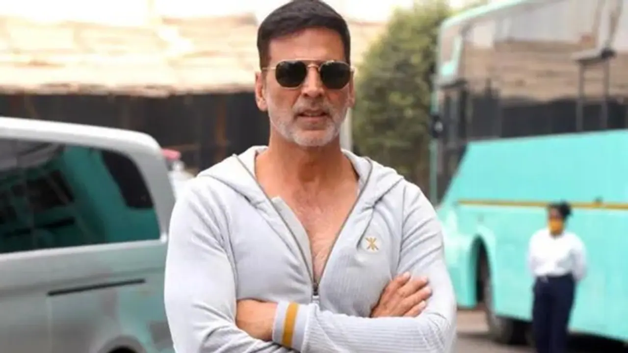 Akshay Kumar becomes highest taxpayer; netizens troll say, ‘Canada Ka Ticket Kat Jayega’