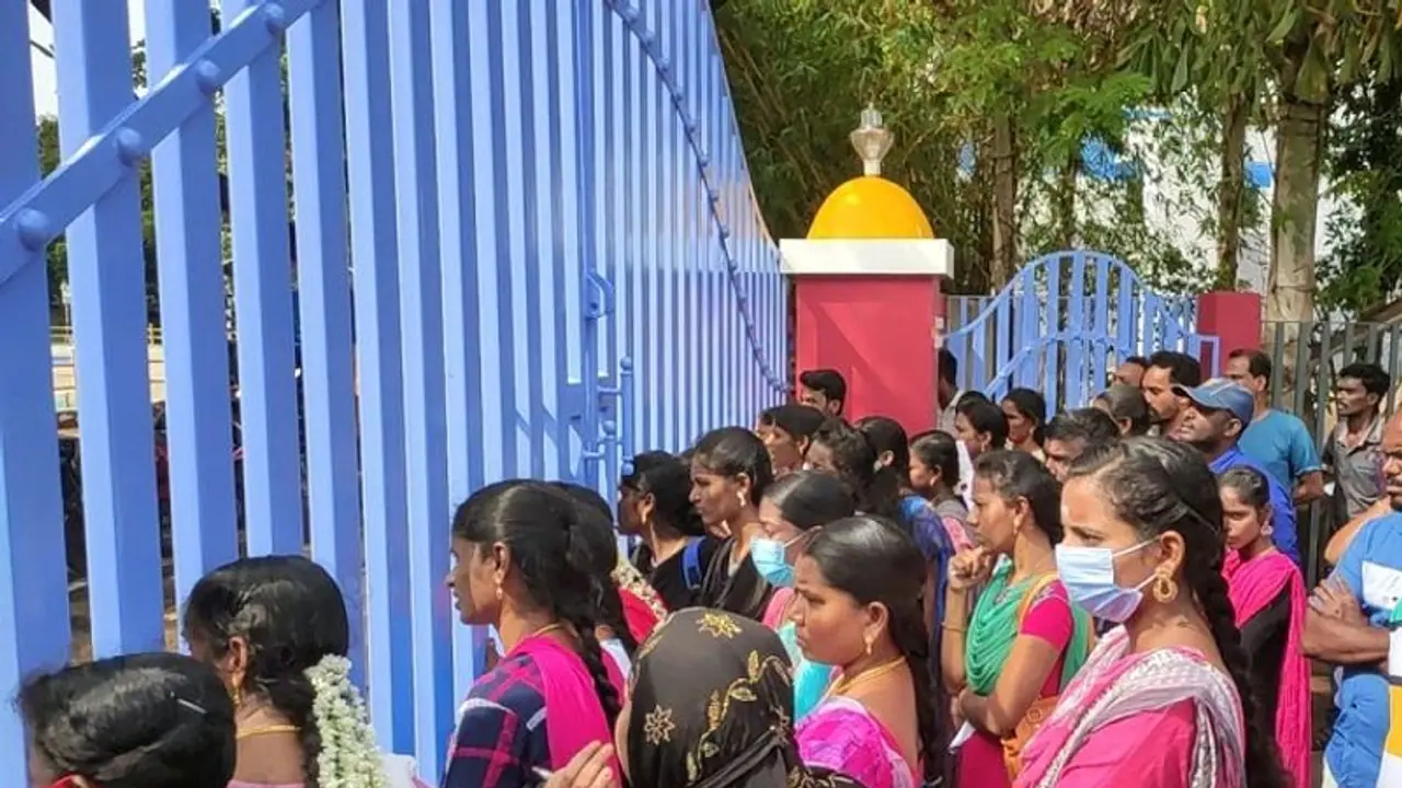 குரூப் 4 தேர்வு எழுத அனுமதி மறுப்பு.. கதறி அழுத தேர்வர்கள்.. சீர்காழியில் நடந்தது என்ன..?