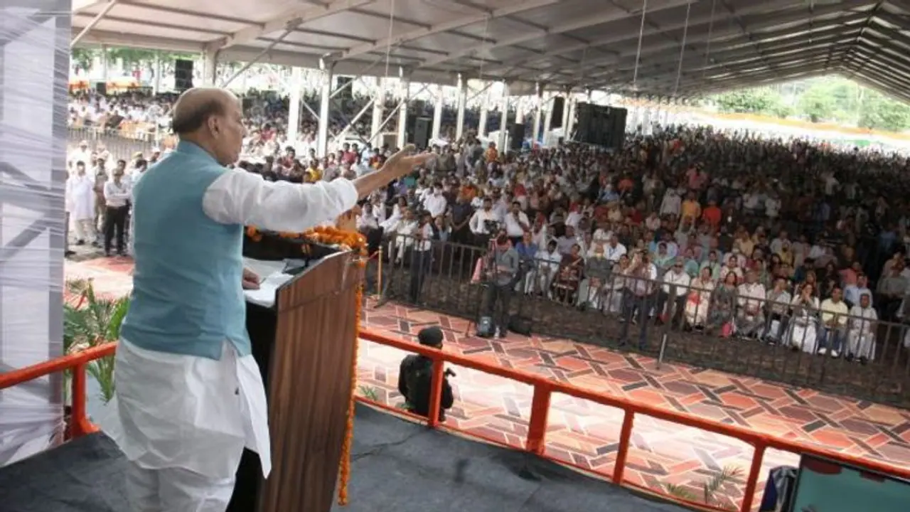 Cannot criticise PM Nehru's intentions in 1962, says Rajnath Singh