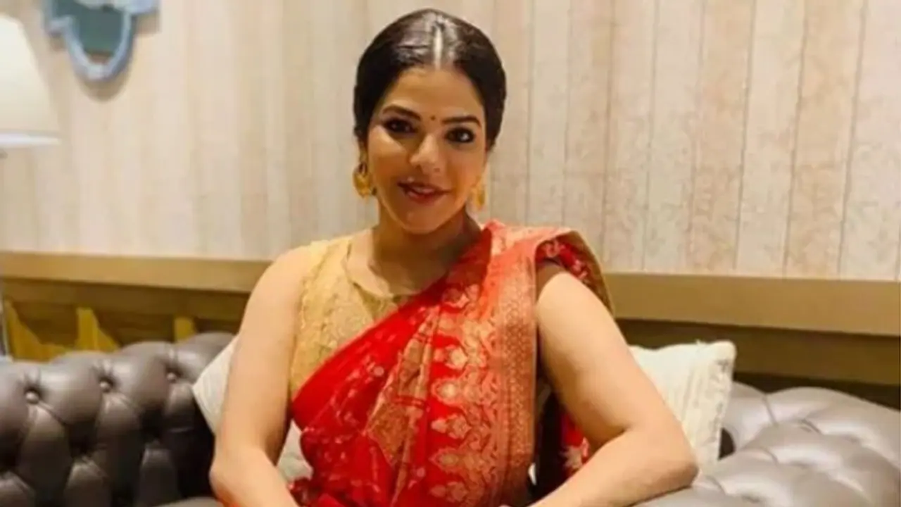 ബംഗാൾ മന്ത്രി പാർത്ഥയുടെ സഹായി അർപിതയുടെ വീട്ടിൽ നിന്ന് 15 കോടി രൂപ കൂടി കണ്ടെടുത്തു ബംഗാൾ മന്ത്രി പാർത്ഥയുടെ സഹായി അർപിതയുടെ വീട്ടിൽ നിന്ന് 15 കോടി രൂപ കൂടി കണ്ടെടുത്തു