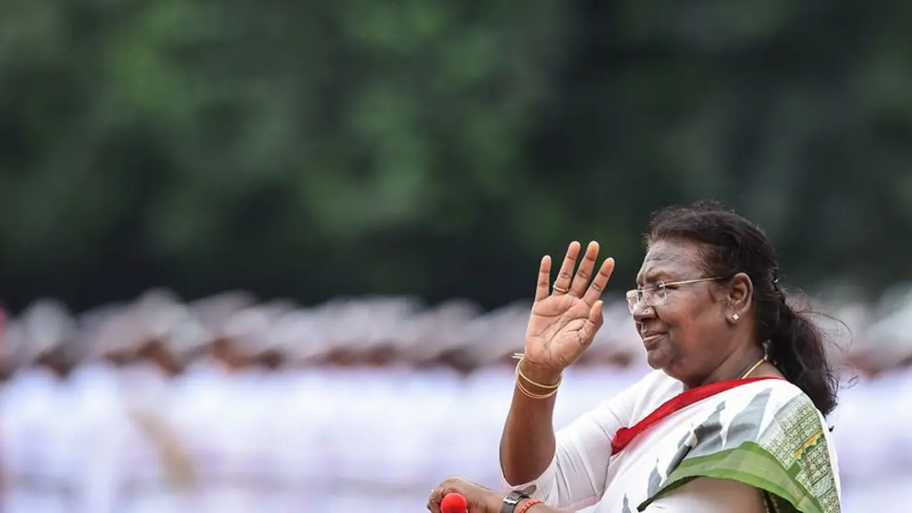 droupadi murmu: india: new delhi: திரெளபதி என்பது உண்மை பெயரா? இயற்பெயர் ரகசியத்தை வெளியிட்ட ஜனாதிபதி முர்மு droupadi murmu: india: new delhi: திரெளபதி என்பது உண்மை பெயரா? இயற்பெயர் ரகசியத்தை வெளியிட்ட ஜனாதிபதி முர்மு