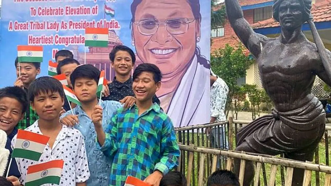 Tribal schoolkids celebrates Droupadi Murmu's elevation as President