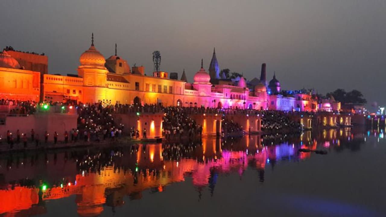 रामसेतु को राष्ट्रीय विरासत स्मारक घोषित करने पर विचार करेगा कोर्ट, वीएचपी ने कही बड़ी बात रामसेतु को राष्ट्रीय विरासत स्मारक घोषित करने पर विचार करेगा कोर्ट, वीएचपी ने कही बड़ी बात