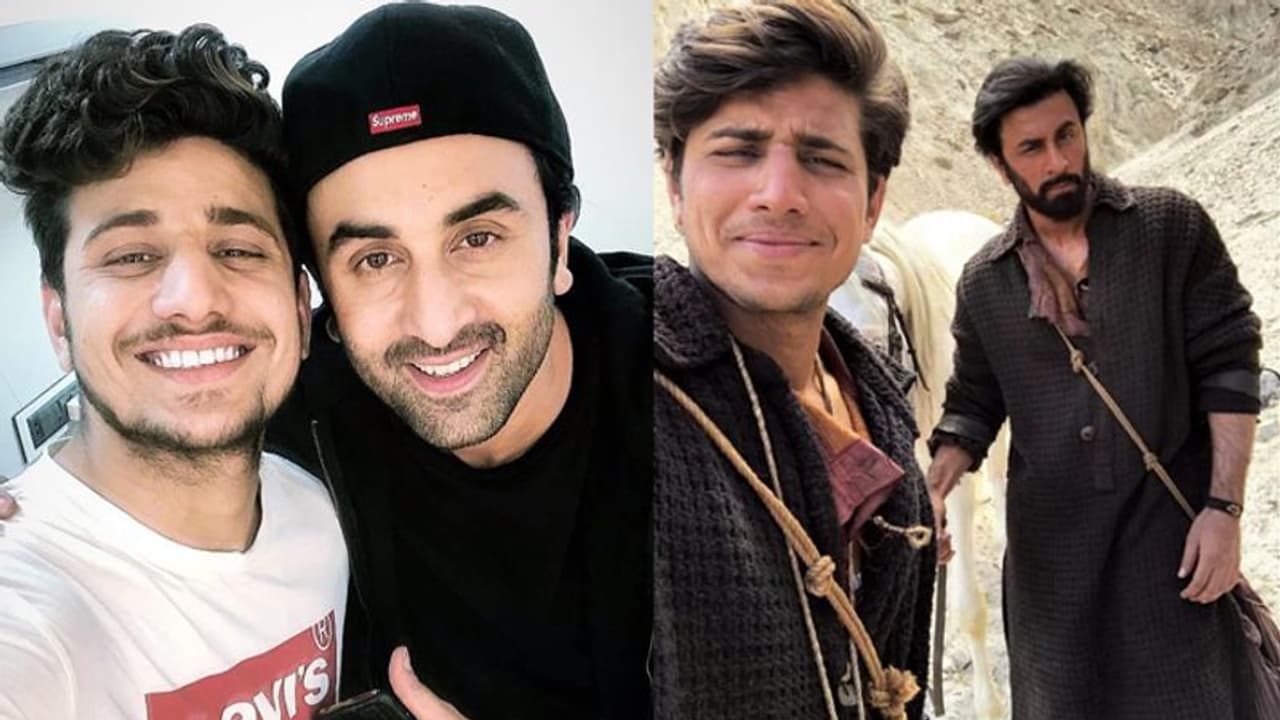 जानिए रणबीर कपूर के साथ कौन है यह लड़का जिसको देखकर बोले यूजर्स 'इसको लॉन्च कर देते तो 'शमशेरा' हिट हो जाती'