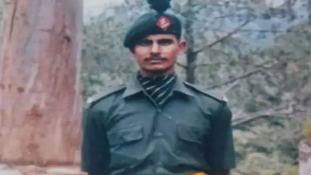 कारगिल में पाकिस्तान के लिए काल बन गई थी शहीद राम दुलार की AK 47, 25 साल की उम्र में दिखाया था अद्यम साहस कारगिल में पाकिस्तान के लिए काल बन गई थी शहीद राम दुलार की AK 47, 25 साल की उम्र में दिखाया था अद्यम साहस