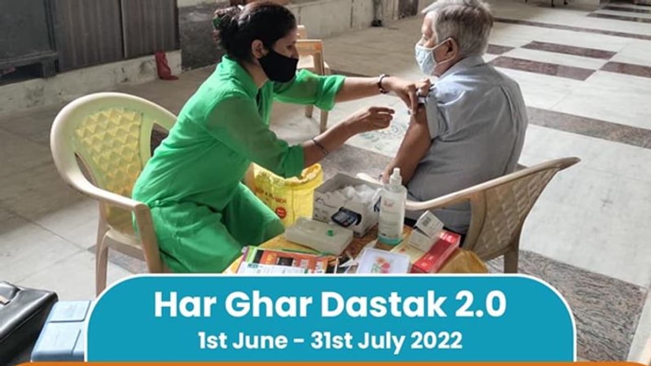 COVID 19 UPDATE: फिर से गिर रहा संक्रमण का ग्राफ, नए केस 14 हजार, बिहार के CM नीतीश कुमार पॉजिटिव COVID 19 UPDATE: फिर से गिर रहा संक्रमण का ग्राफ, नए केस 14 हजार, बिहार के CM नीतीश कुमार पॉजिटिव