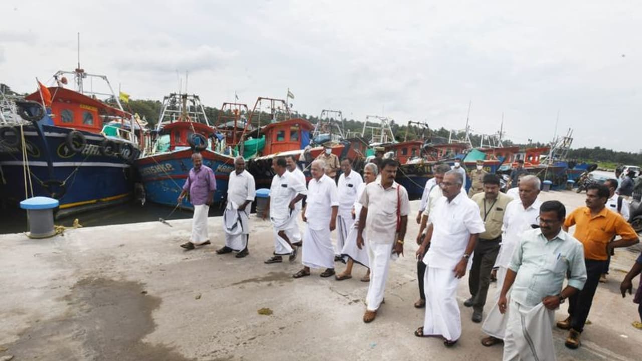 ഫിംഗര്‍ ജെട്ടിയും ലോക്കര്‍ റൂം സൗകര്യവും യാഥാര്‍ത്ഥ്യം; പുതിയാപ്പ ഹാര്‍ബറിന് സ്വപ്ന സാക്ഷാത്കാരം