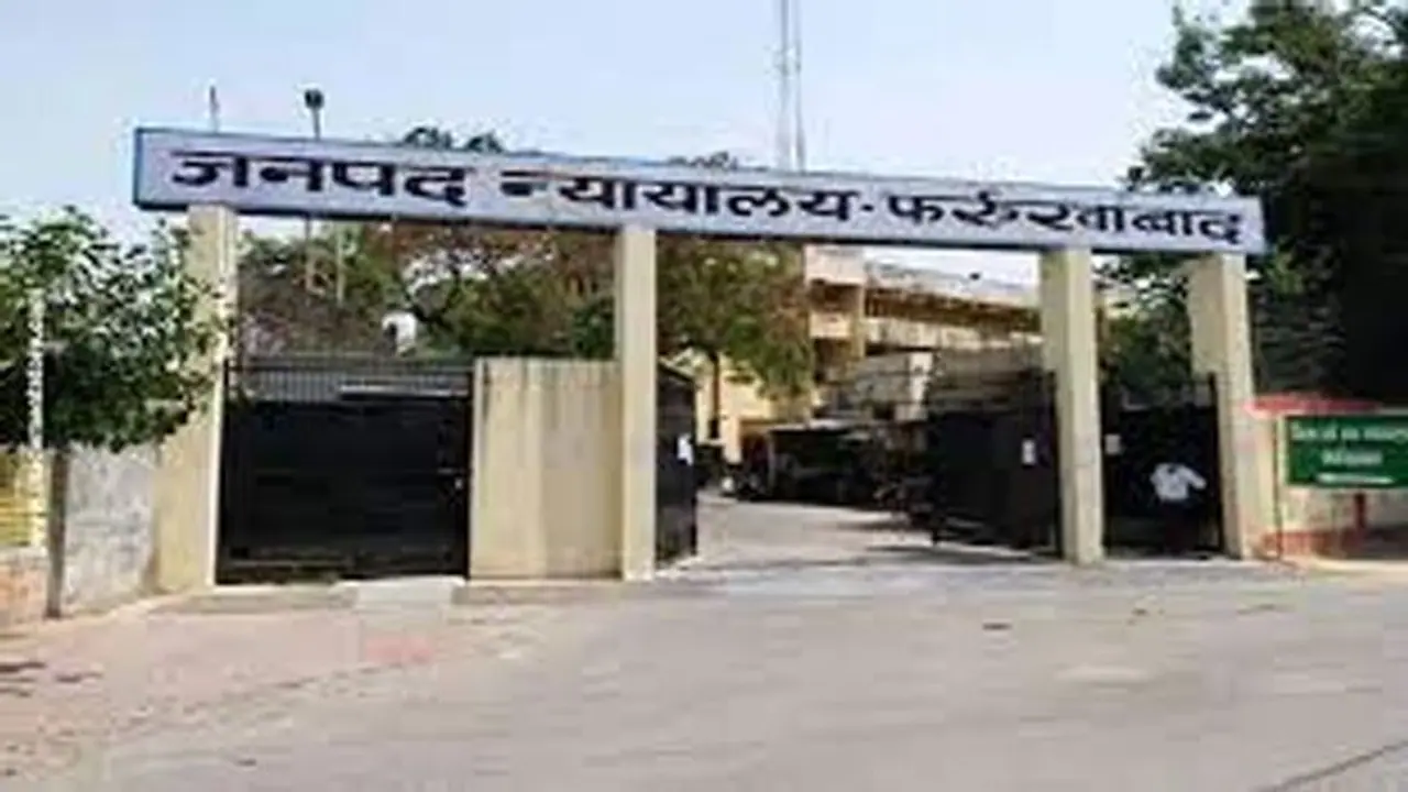 दलित युवती के साथ की छेड़छाड़, शिकायत करने पर पिता पुत्र ने दी जातिसूचक गालियां, कोर्ट से 8 साल बाद मिला न्याय