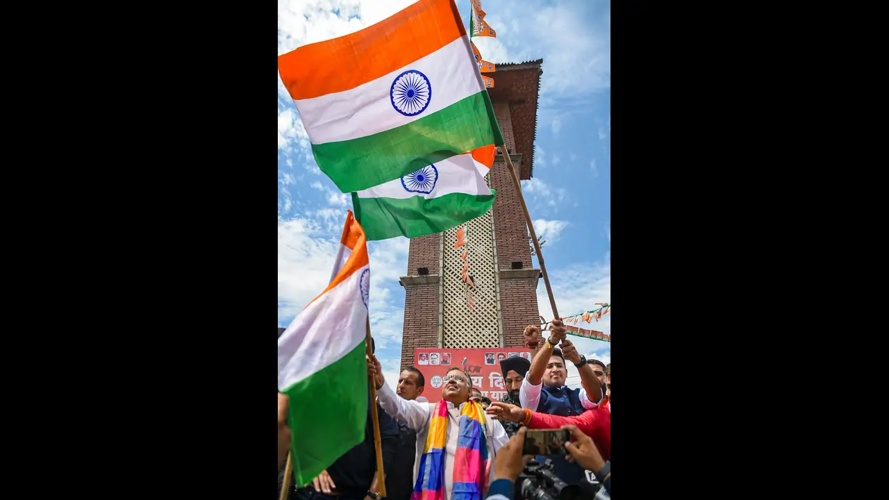 हर घर तिरंगा अभियान: केंद्र ने 'फ्लैग कोड' में क्या बदलाव किया, कैसे सफल होगा कैंपन, जानें पूरी प्लानिंग