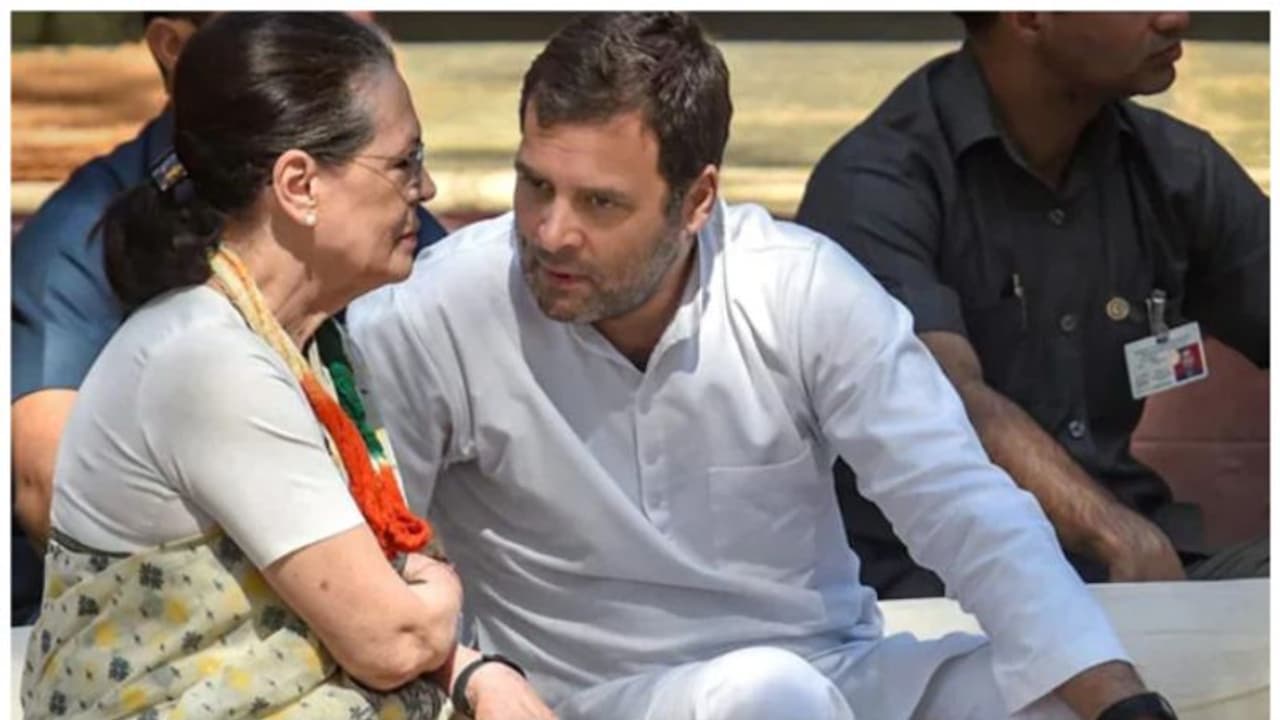 national herald case:காங்கிரஸ் கட்சிக்குச் சொந்தமான நேஷனல் ஹெரால்டு அலுவலகத்தில் அமலாக்கப்பிரிவு திடீர் ரெய்டு national herald case:காங்கிரஸ் கட்சிக்குச் சொந்தமான நேஷனல் ஹெரால்டு அலுவலகத்தில் அமலாக்கப்பிரிவு திடீர் ரெய்டு