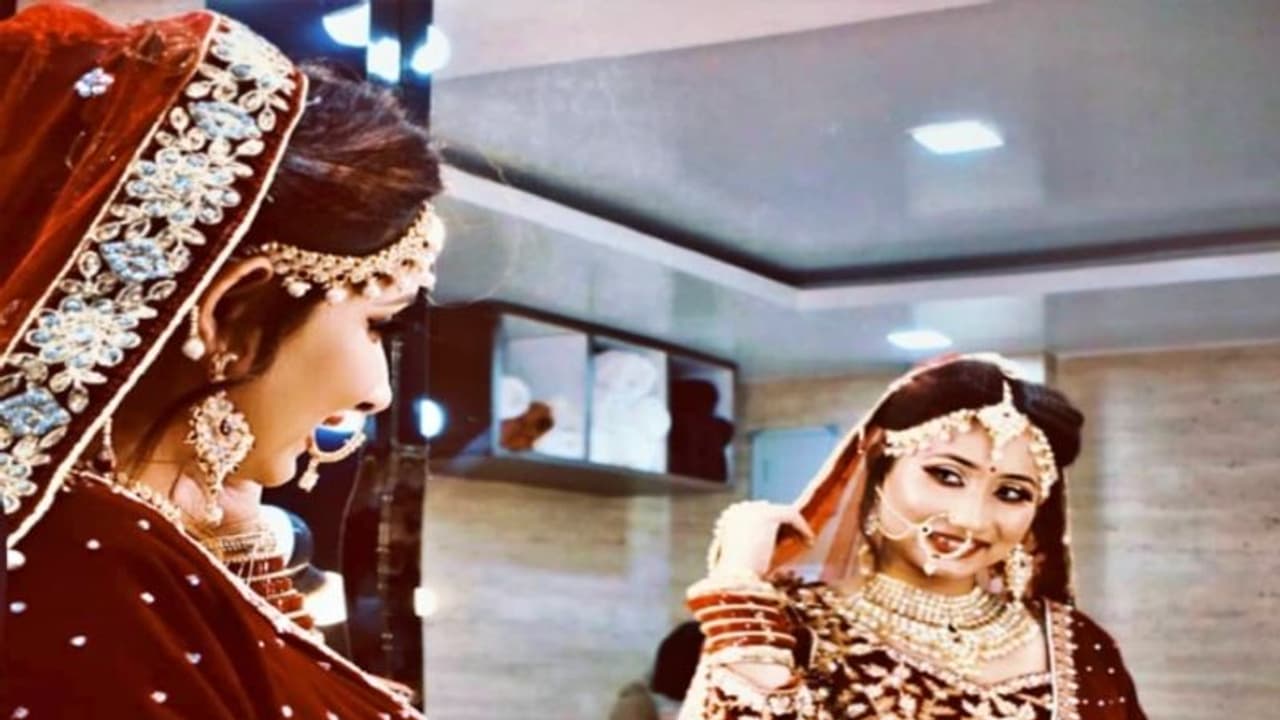 gold prices today:ఒక నెల గరిష్టానికి బంగారం ధర.. మీరు ఇప్పుడు పసిడి కొనుగోలు చేయాలా వద్ద..? gold prices today:ఒక నెల గరిష్టానికి బంగారం ధర.. మీరు ఇప్పుడు పసిడి కొనుగోలు చేయాలా వద్ద..?