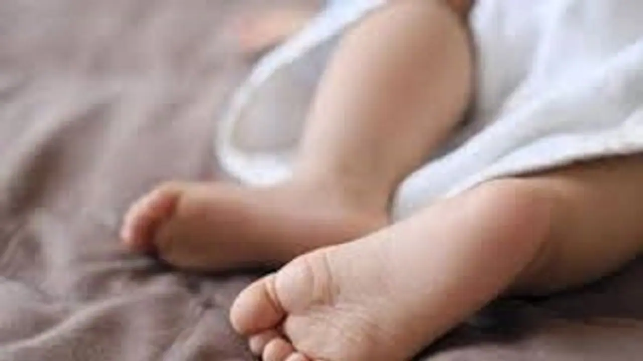 कुशीनगर में शराबी पति ने पत्नी को पीटकर उतारा मौत के घाट, अनाथ हो गया 11 माह का बच्चा